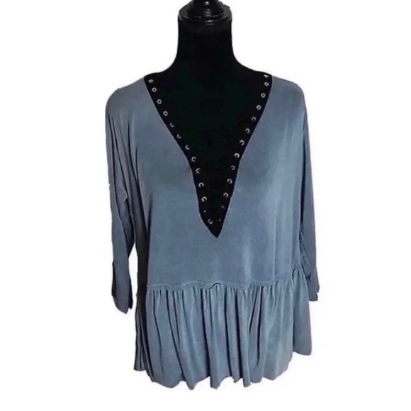 Peplum top with laced neckline - Picture 6 of 7